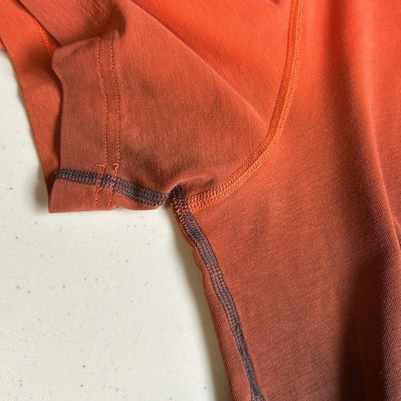 Lululemon Men’s Tee Shirt - Picture 8 of 9